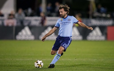 天行电竞焦点-于帕梅卡诺乌龙球让球队陷入被动