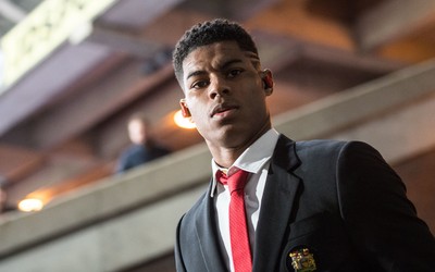 天行电竞动态-凯西绝杀后全队叠罗汉